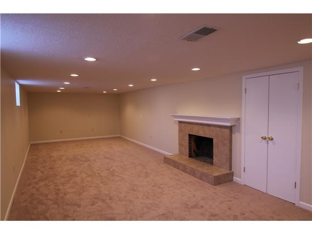 2105 Riverhill Road Columbus, OH 43221 - Photo 14 of 17