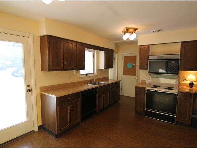 2105 Riverhill Road Columbus, OH 43221 - Photo 8 of 17