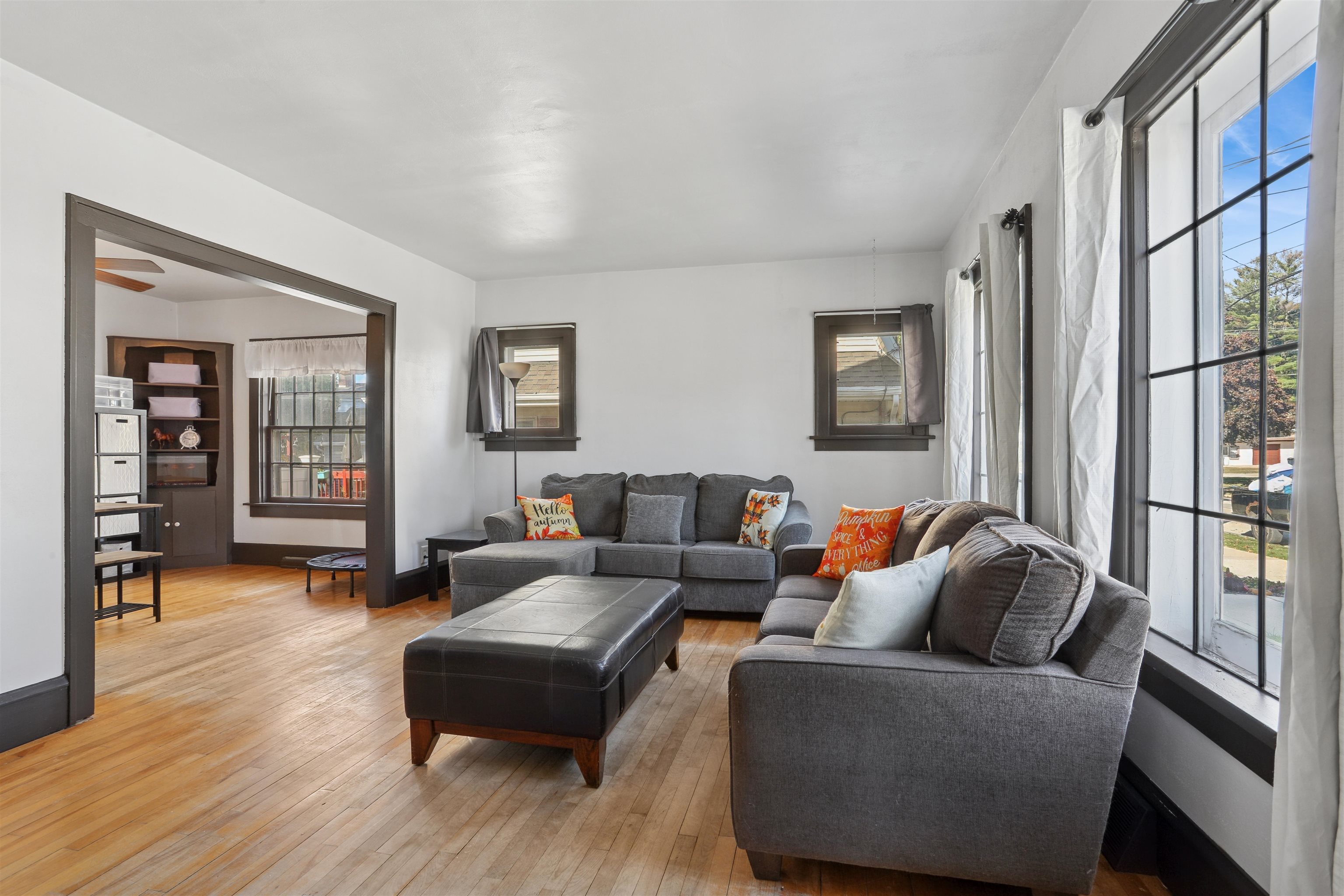 2708 School Street Two Rivers, WI 54241 - Photo 3 of 20