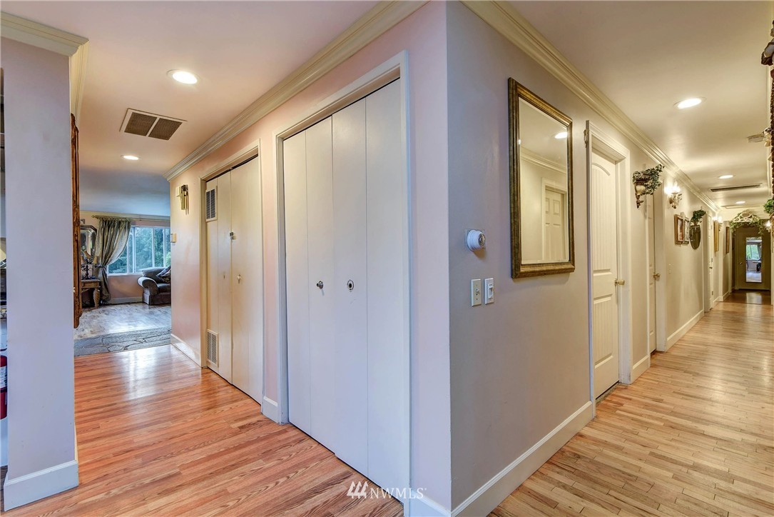 17434 128th Avenue Southeast Renton, WA 98058 - Photo 14 of 22 Gallery Image 14