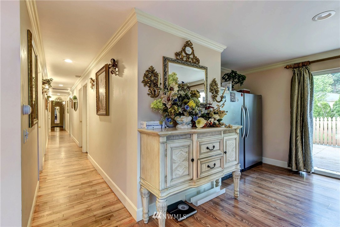 17434 128th Avenue Southeast Renton, WA 98058 - Photo 10 of 22 Gallery Image 10