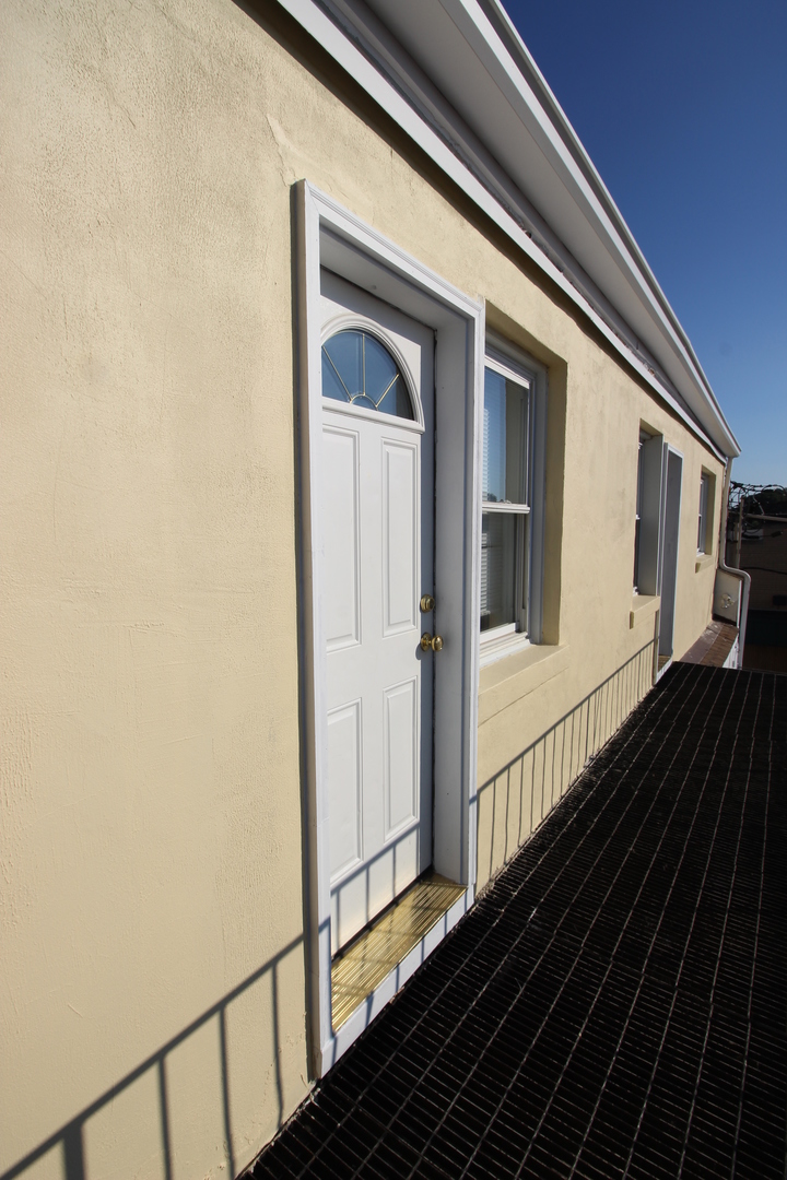 526 South York Street, Unit B Elmhurst, IL 60126 - Photo 15 of 15 a view of a back side of house
