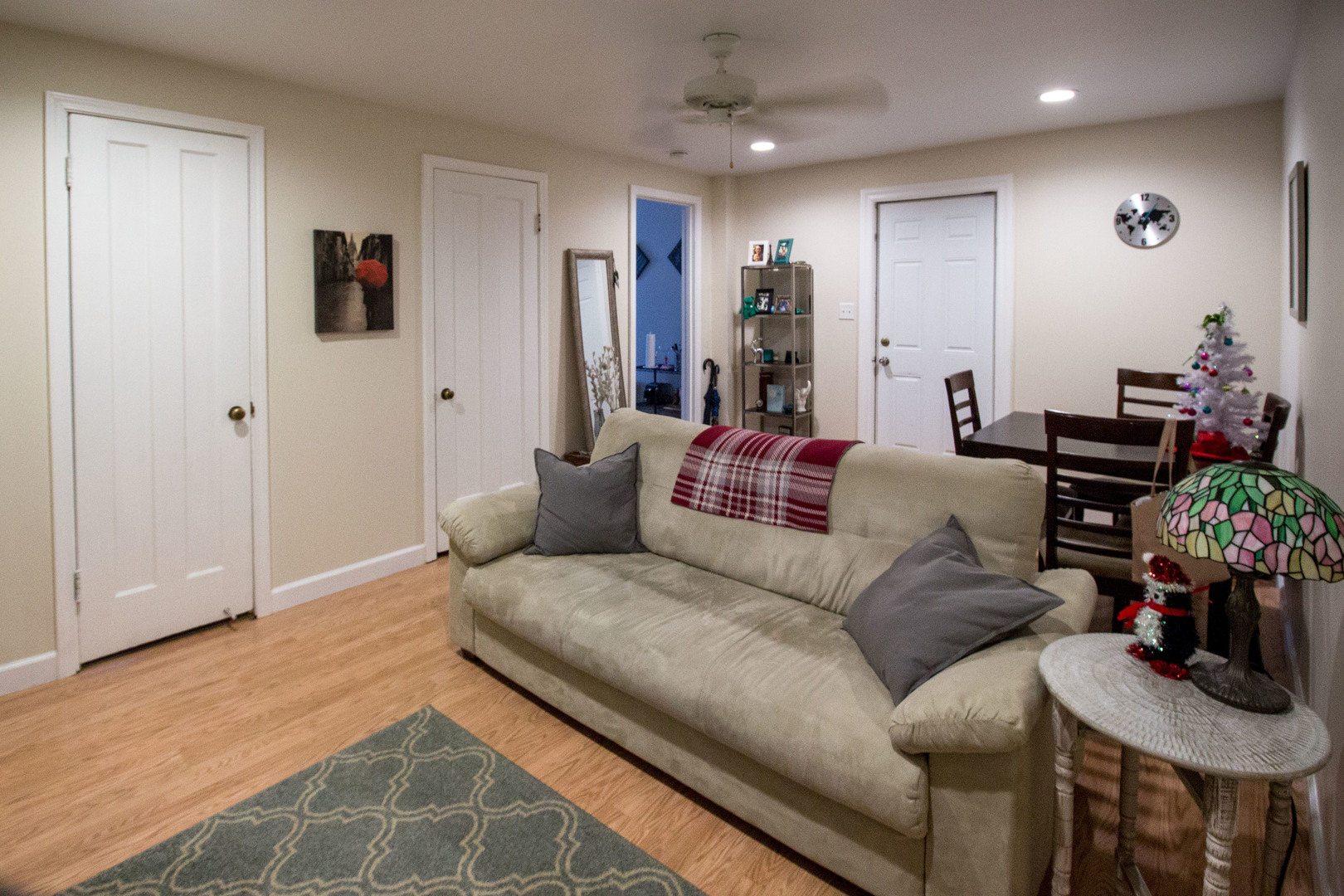 526 South York Street, Unit B Elmhurst, IL 60126 - Photo 3 of 15 a living room with furniture and wooden floor
