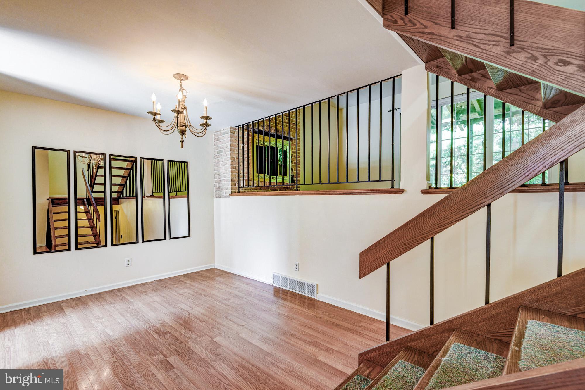73 Wedge Lane Reading, PA 19607 - Photo 7 of 23 Spacious entryway with elegant charm.