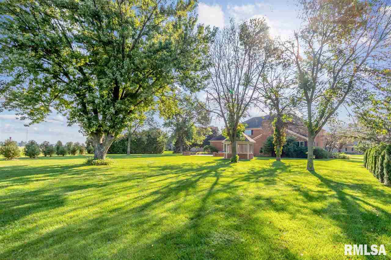 6630 James Road Bettendorf, IA 52722 - Photo 35 of 36 Gallery Image 35