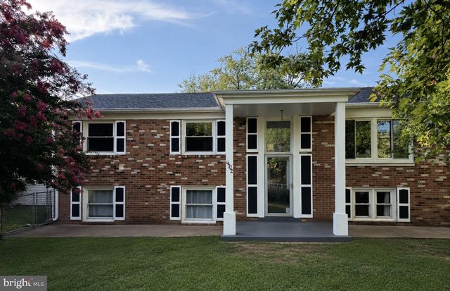$519,900 | 14702 Dunbar Lane, Woodbridge, VA 22193