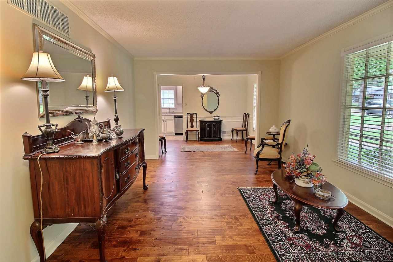 338 Rutledge Street Collierville, TN 38017 - Photo 3 of 19