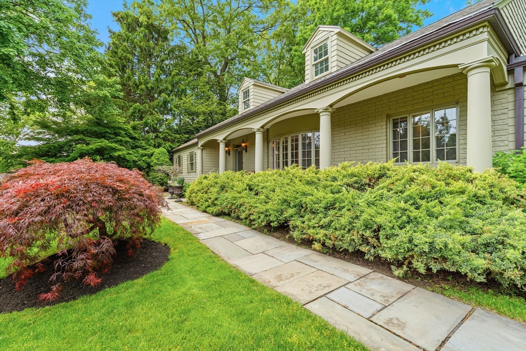 95 Longmeadow Road Belmont, MA 02478 - Photo 1 of 8