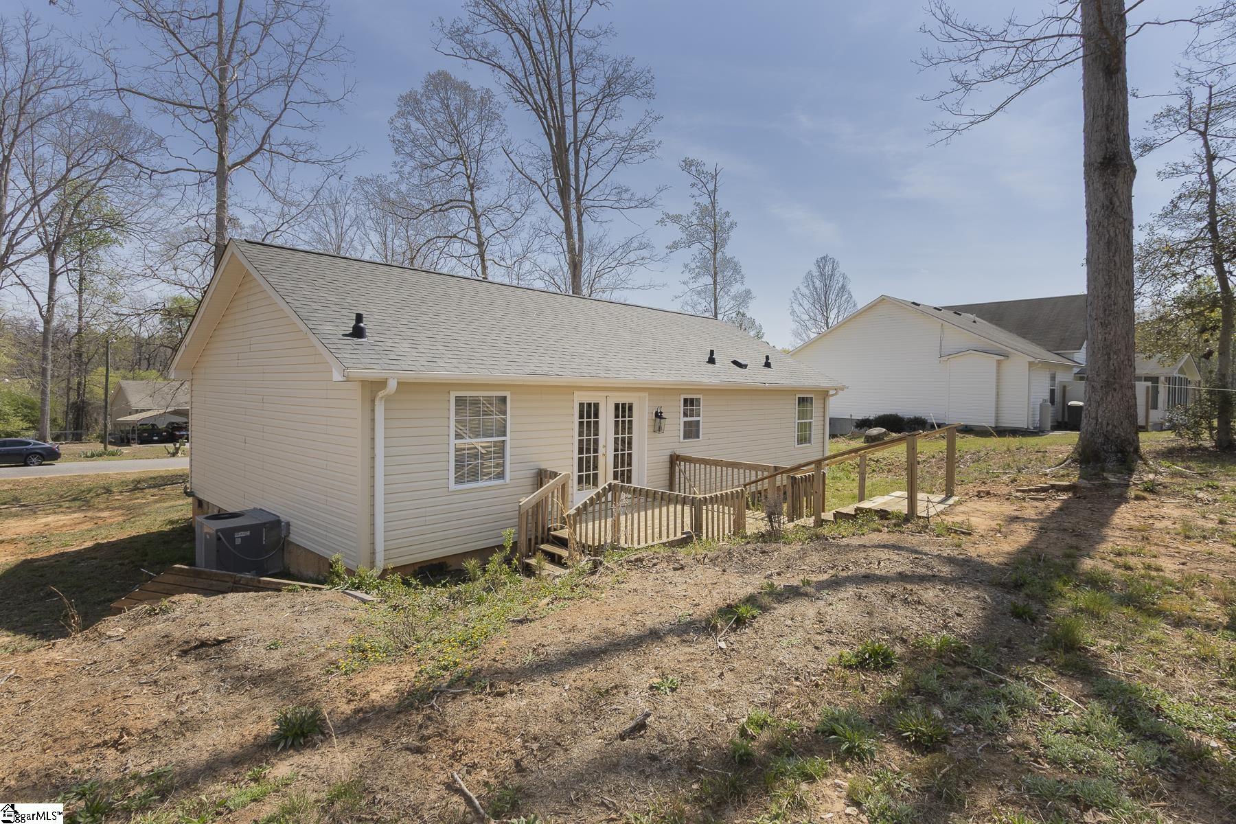 107 Brookside Circle Honea Path, SC 29654 - Photo 11 of 43