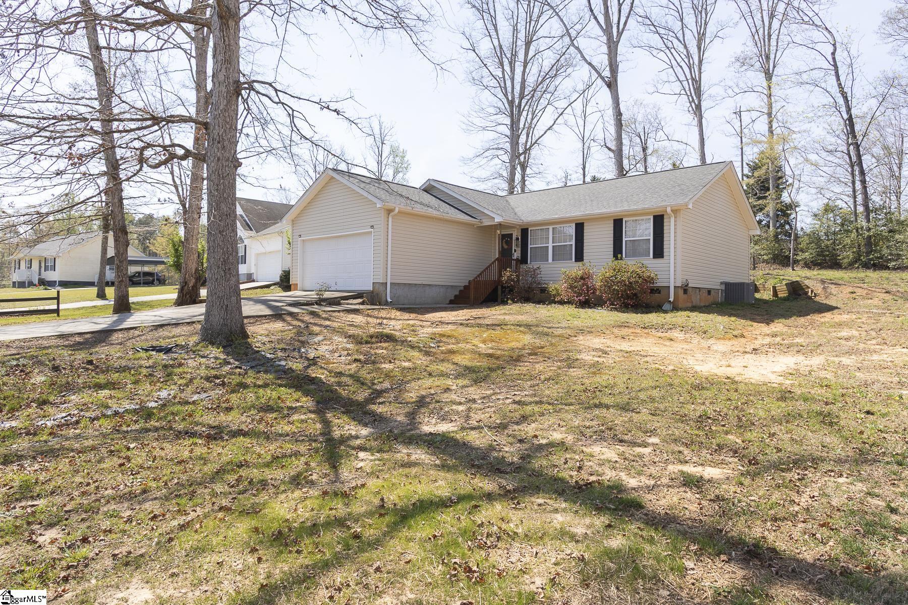 107 Brookside Circle Honea Path, SC 29654 - Photo 3 of 43