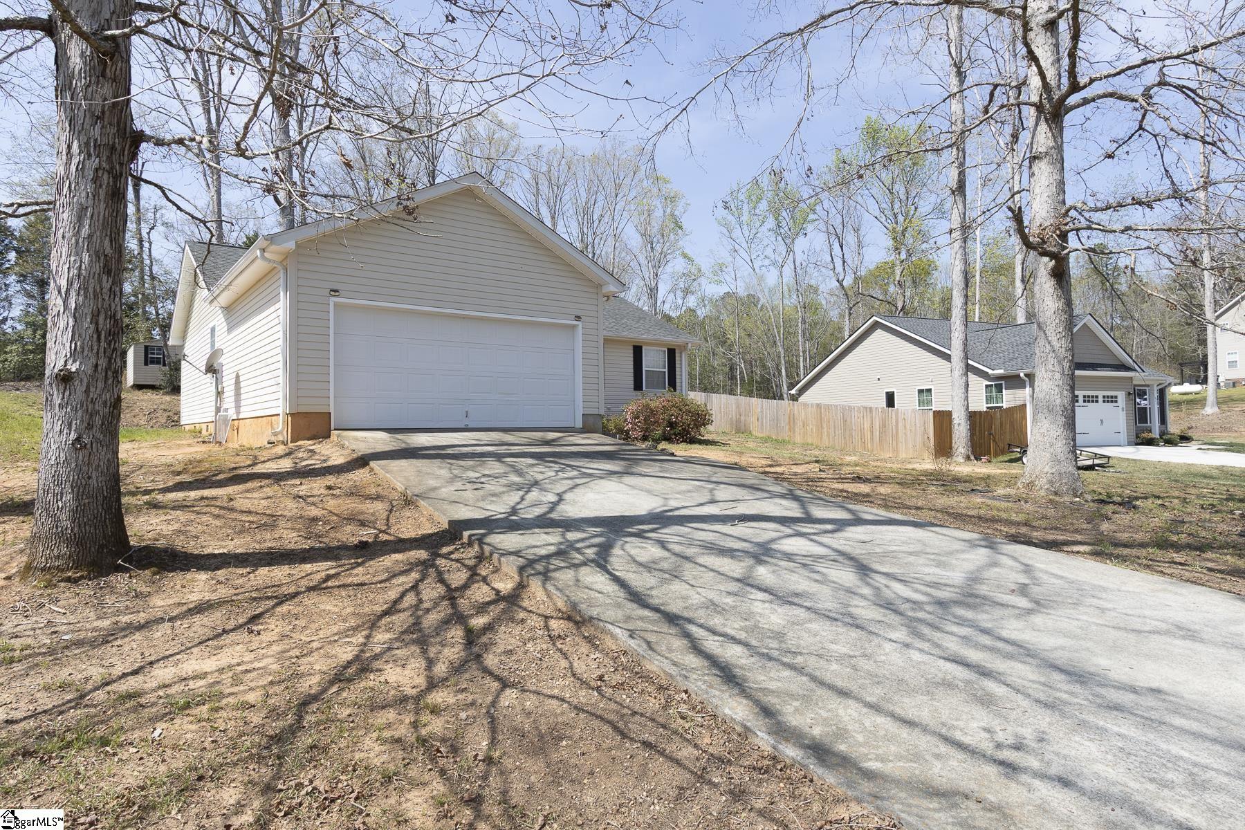 107 Brookside Circle Honea Path, SC 29654 - Photo 5 of 43