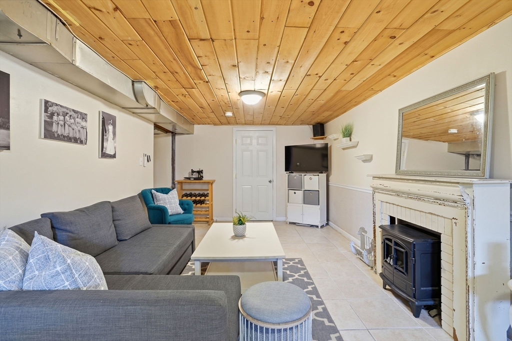 44 Kane Drive Scituate, MA 02066 - Photo 16 of 26
