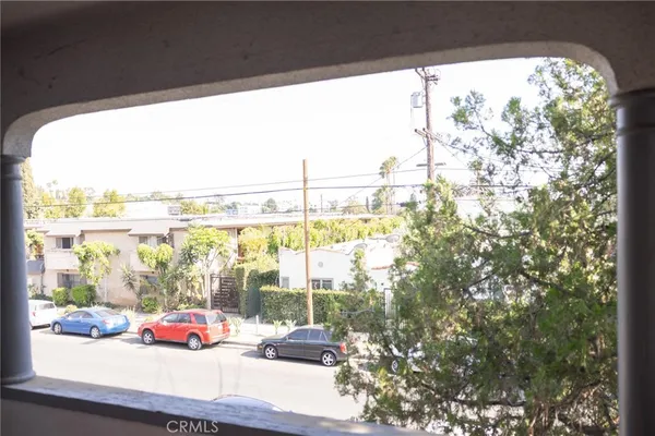 $3,250 | 4345 1/2 Burns Avenue, Los Angeles, CA 90029