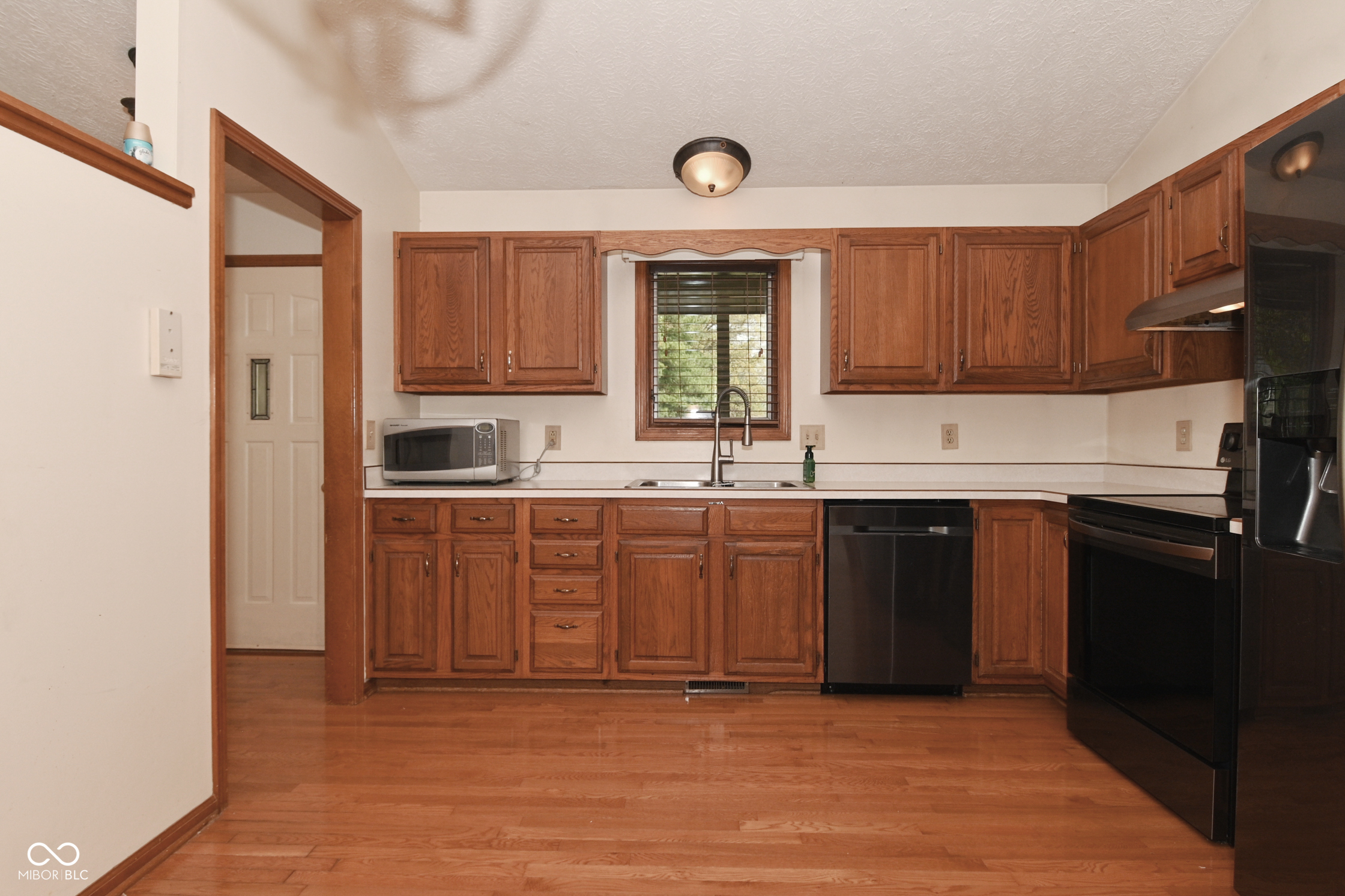 8857 Sundrop Road Indianapolis, IN 46231 - Photo 15 of 55