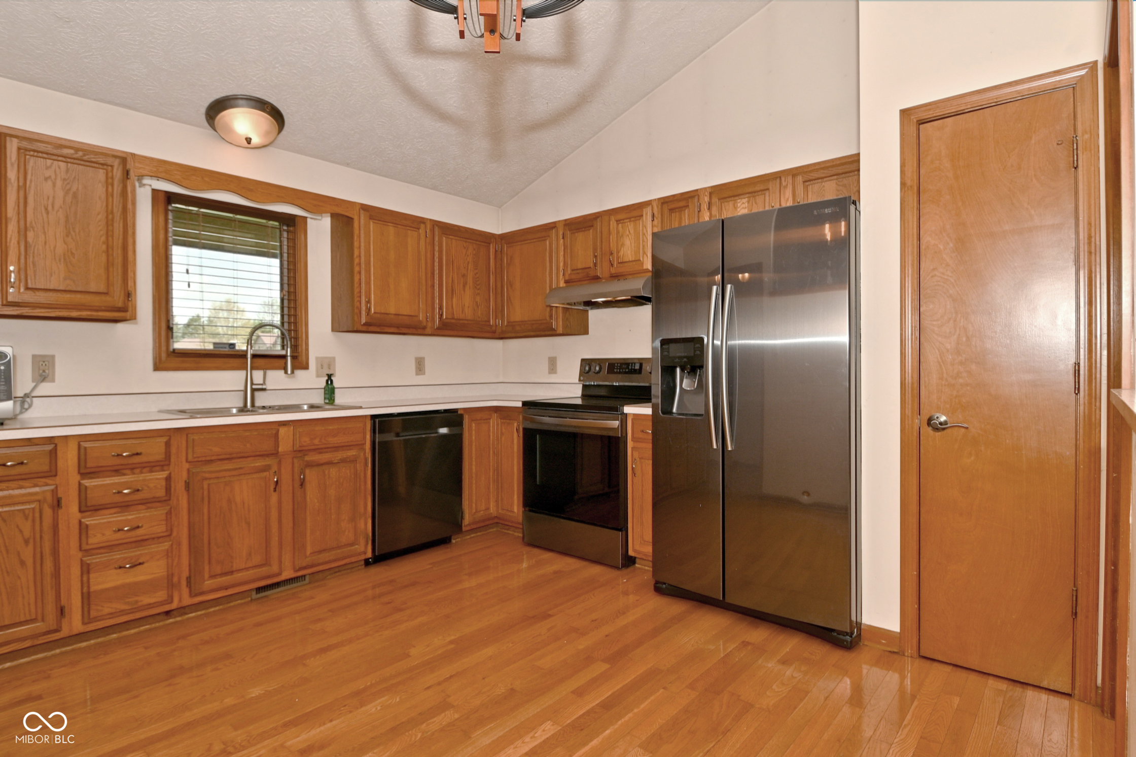 8857 Sundrop Road Indianapolis, IN 46231 - Photo 16 of 55