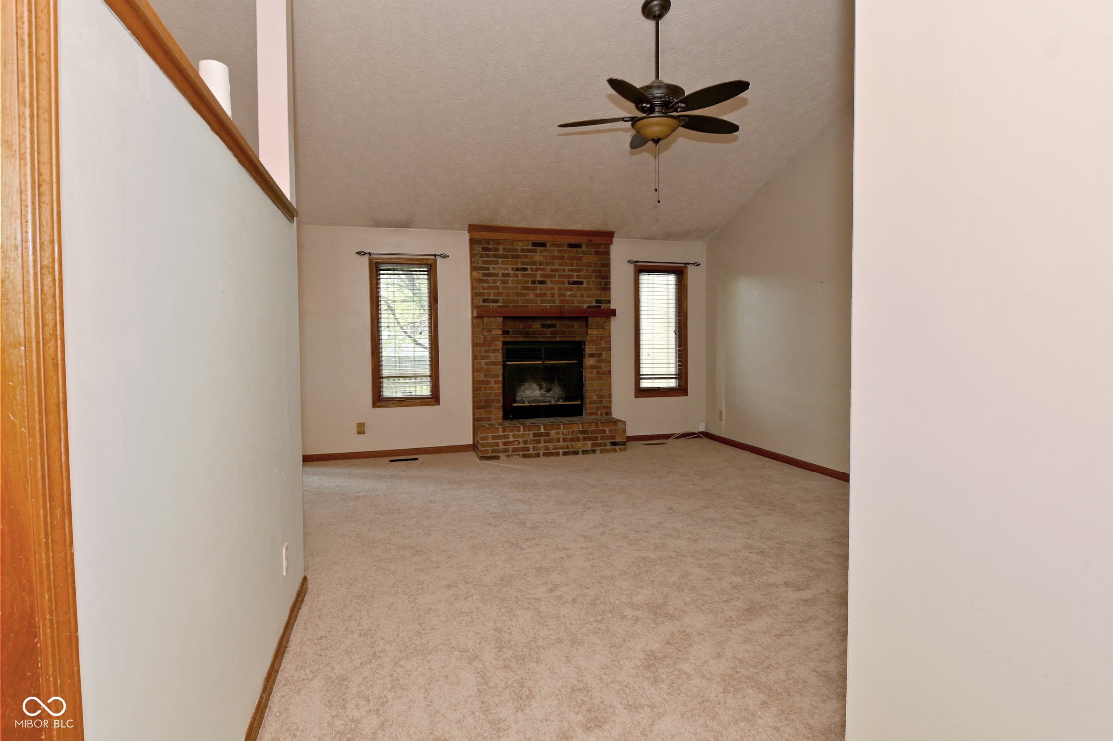 8857 Sundrop Road Indianapolis, IN 46231 - Photo 4 of 55