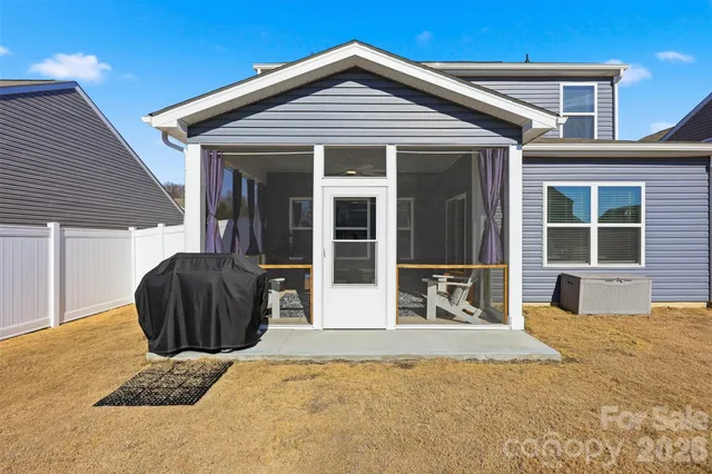 $297,000 | 586 North Sparkleberry Street, Chester, SC 29706