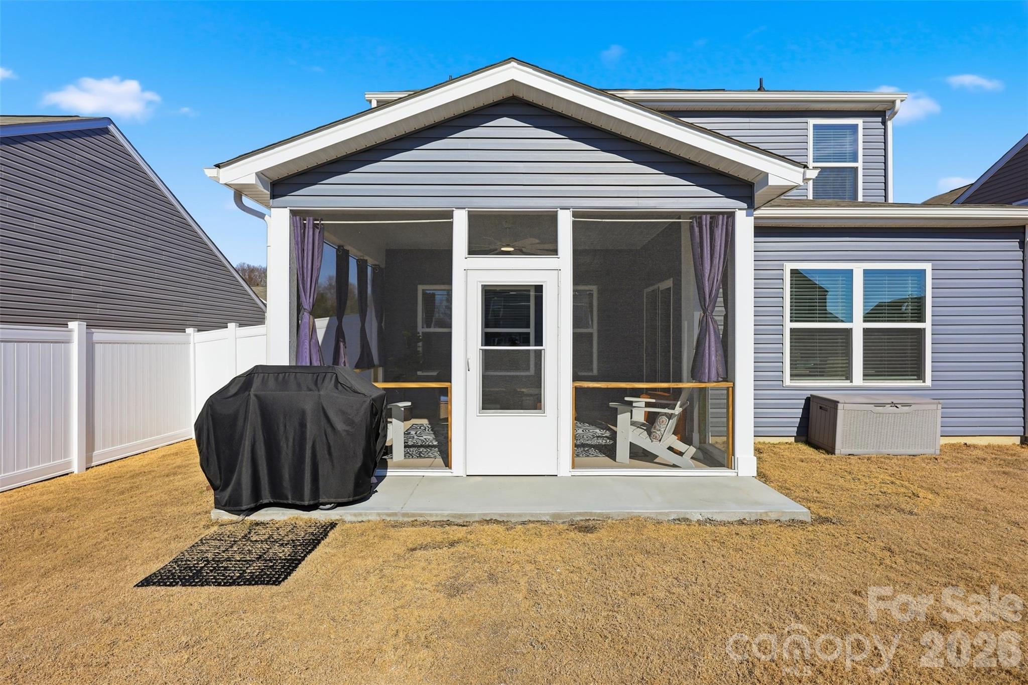 586 North Sparkleberry Street Chester, SC 29706 - Photo 27 of 36 a front view of a house with garden