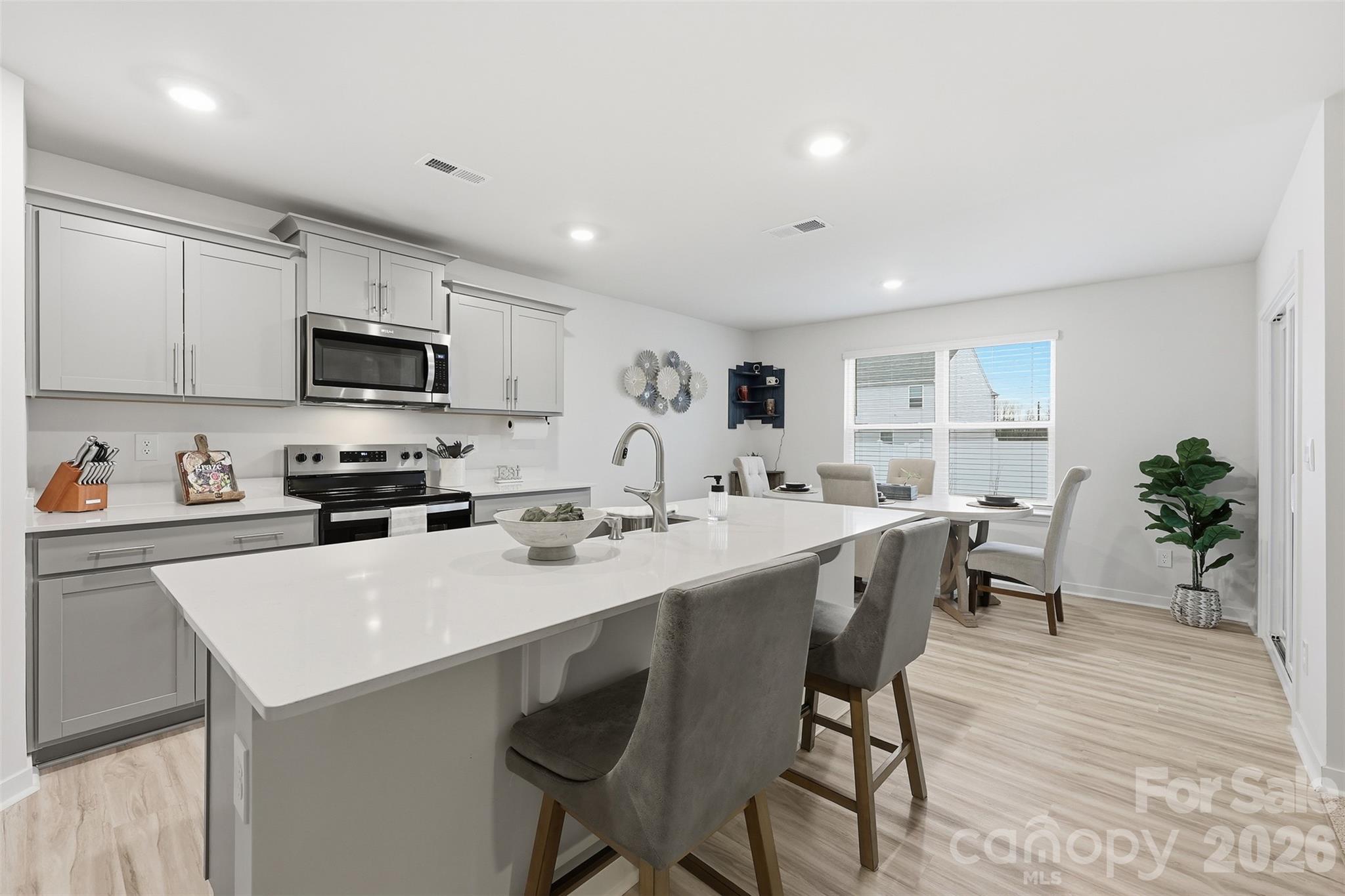 586 North Sparkleberry Street Chester, SC 29706 - Photo 3 of 33