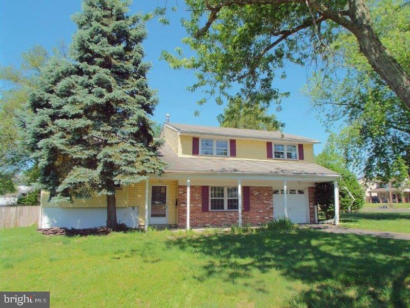 12 Cypress Road Burlington, NJ 08016 - Photo 1 of 17 Gallery Image 1