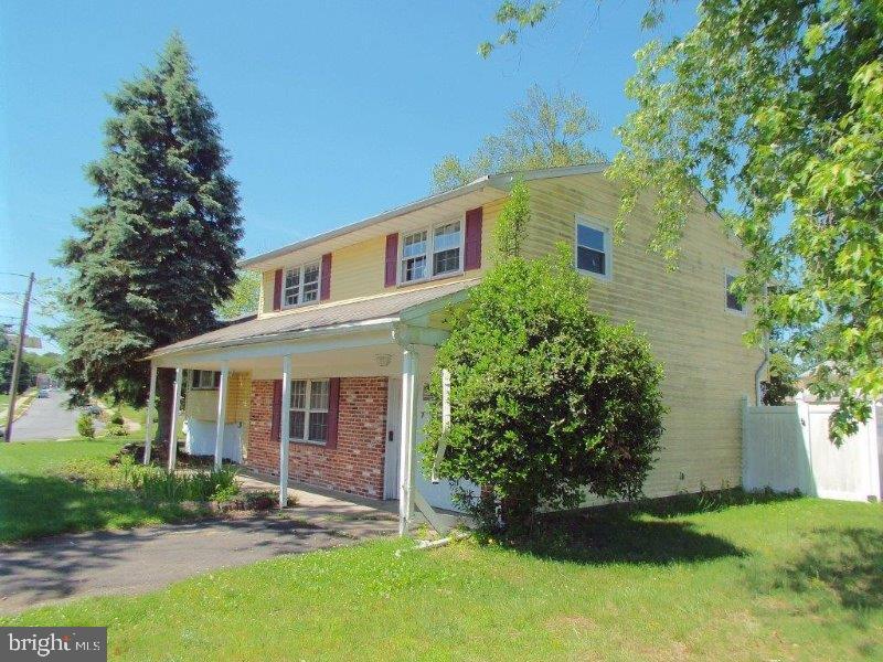 12 Cypress Road Burlington, NJ 08016 - Photo 4 of 17 Gallery Image 4