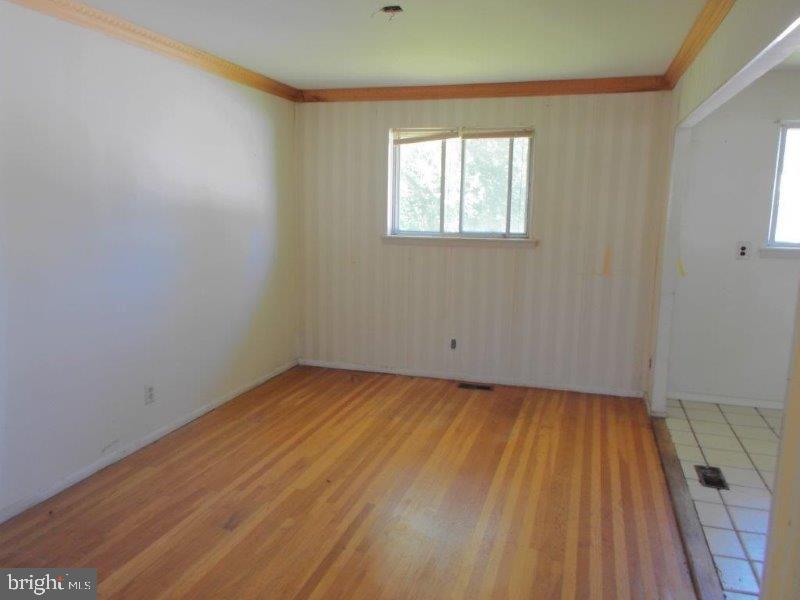 12 Cypress Road Burlington, NJ 08016 - Photo 5 of 17 Gallery Image 5