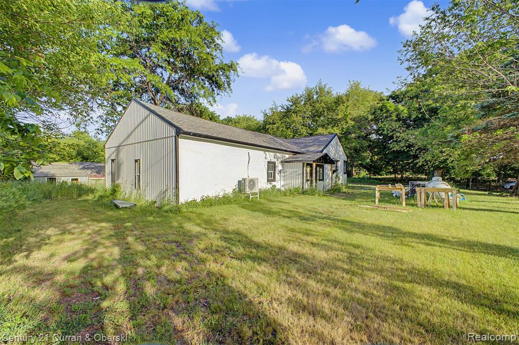 4296 Burgess Road Pinckney, MI 48169 - Photo 26 of 40