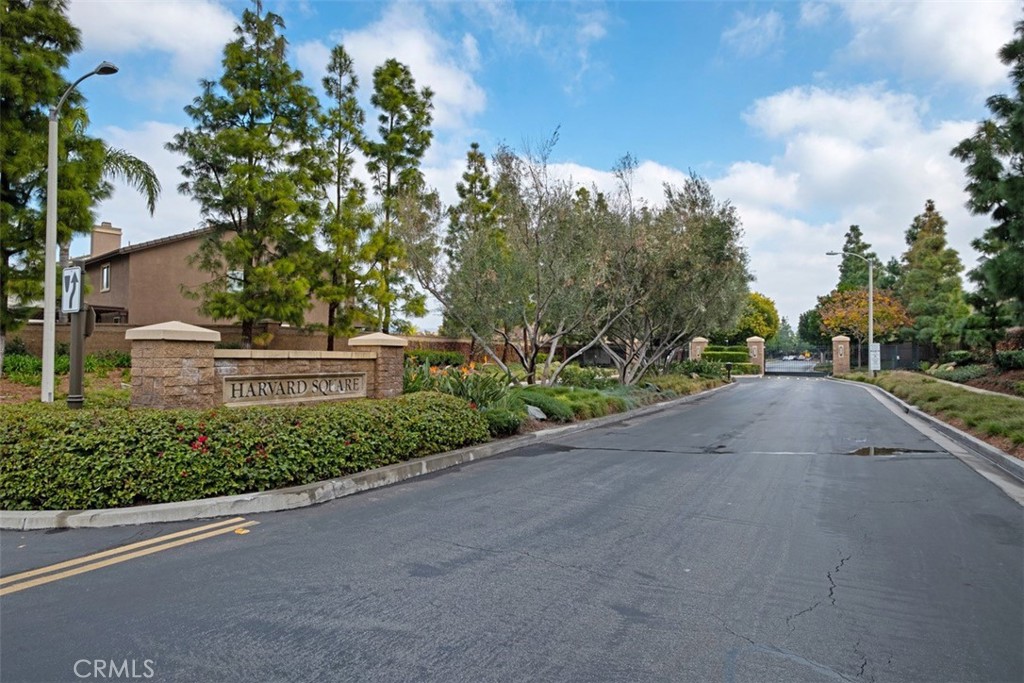 39 Ohio Irvine, CA 92606 - Photo 33 of 46 a view of a street with a houses