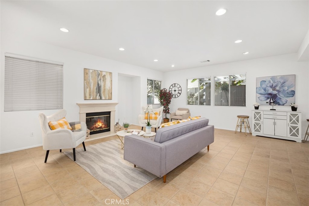 39 Ohio Irvine, CA 92606 - Photo 4 of 46 a living room with furniture and a fireplace