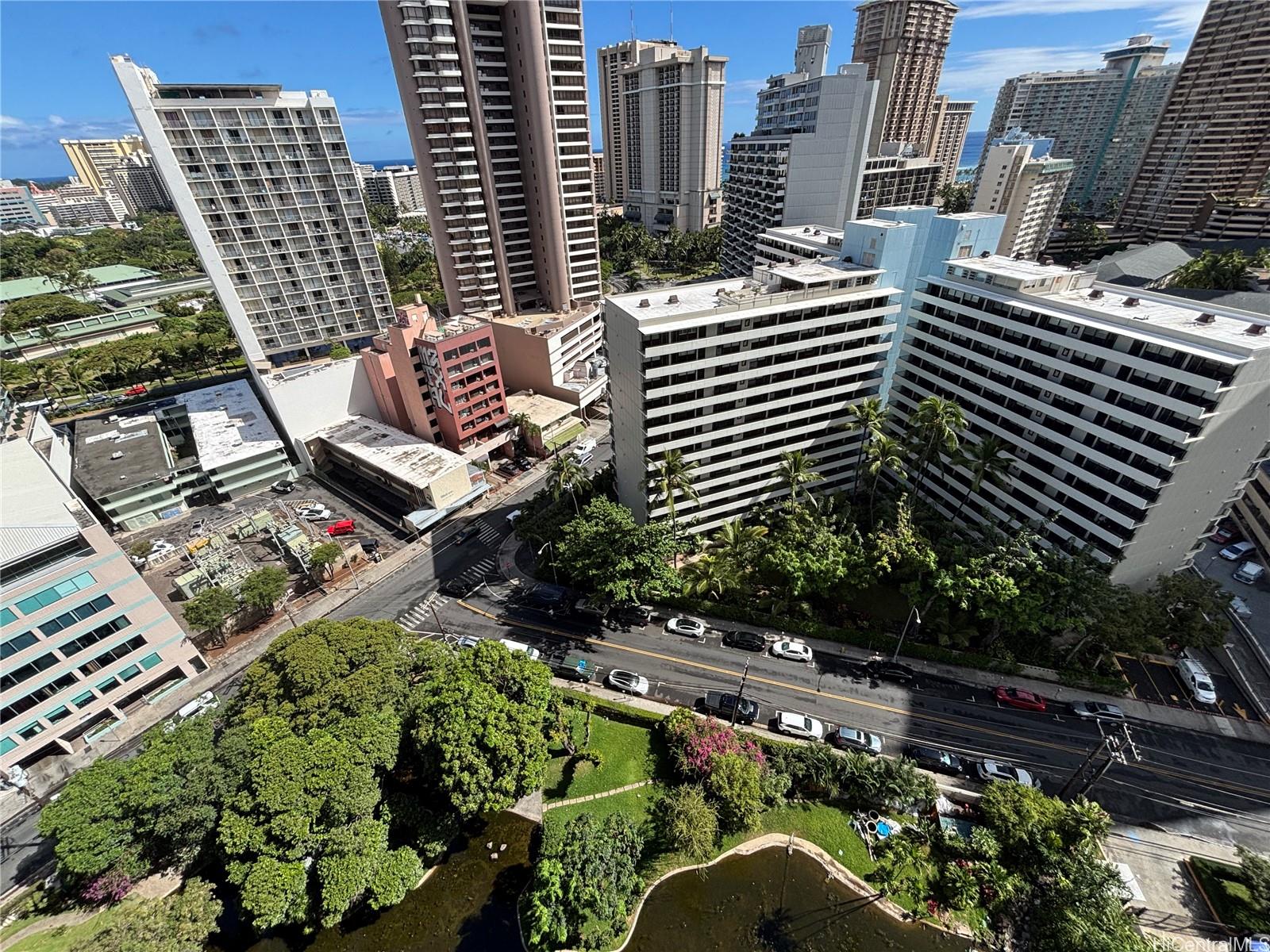 469 Ena Road, Unit 2104 Honolulu, HI 96815 - Photo 4 of 24