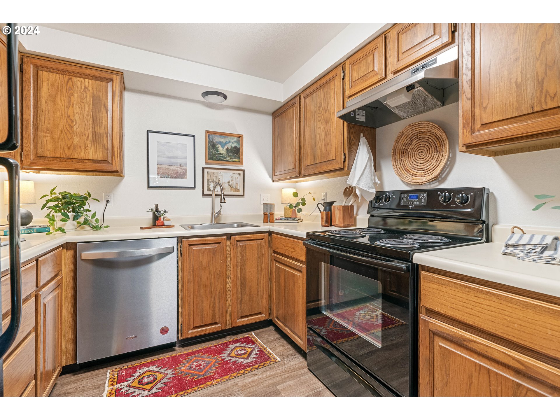 5531 Southwest Multnomah Boulevard Portland, OR 97219 - Photo 13 of 41 Gallery Image 13