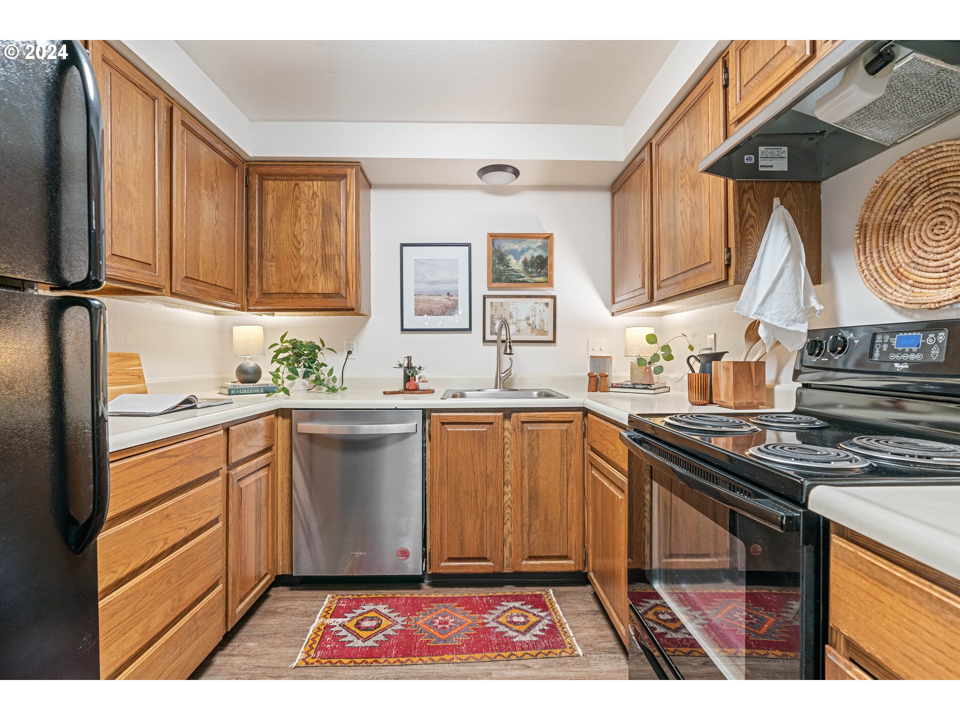 5531 Southwest Multnomah Boulevard Portland, OR 97219 - Photo 14 of 41 Gallery Image 14