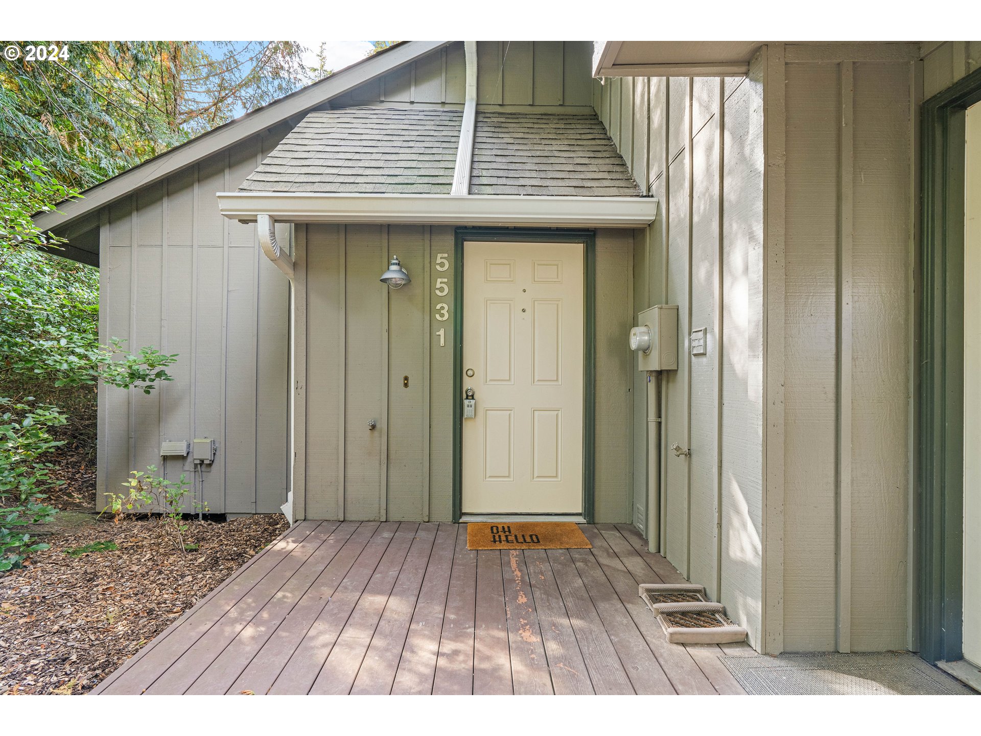 5531 Southwest Multnomah Boulevard Portland, OR 97219 - Photo 2 of 41 Gallery Image 2
