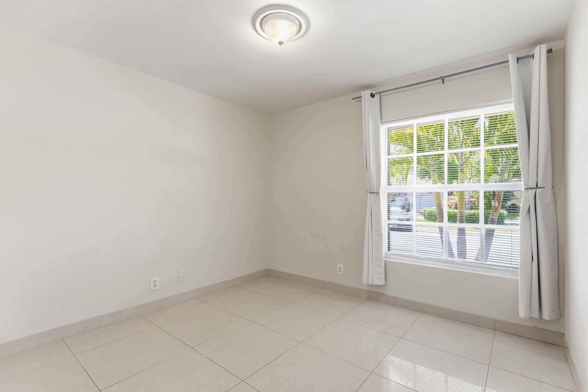 1472 Garden Road Weston, FL 33326 - Photo 21 of 30 20-web-or-mls-AR Media 20