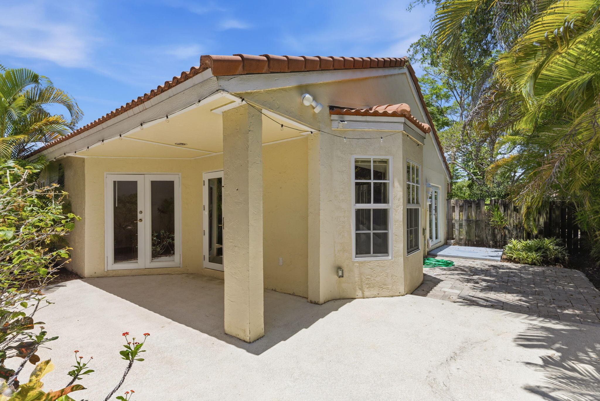 1472 Garden Road Weston, FL 33326 - Photo 28 of 30 27-web-or-mls-AR Media 27