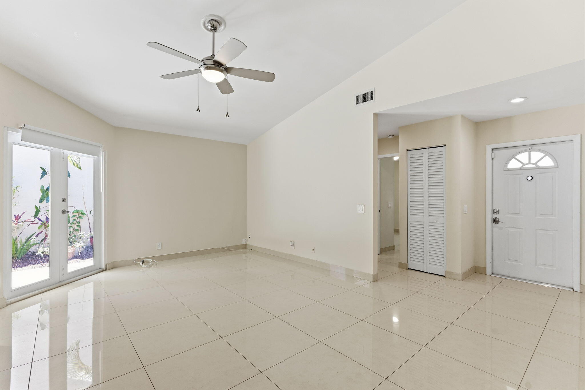 1472 Garden Road Weston, FL 33326 - Photo 10 of 30 9-web-or-mls-AR Media 9