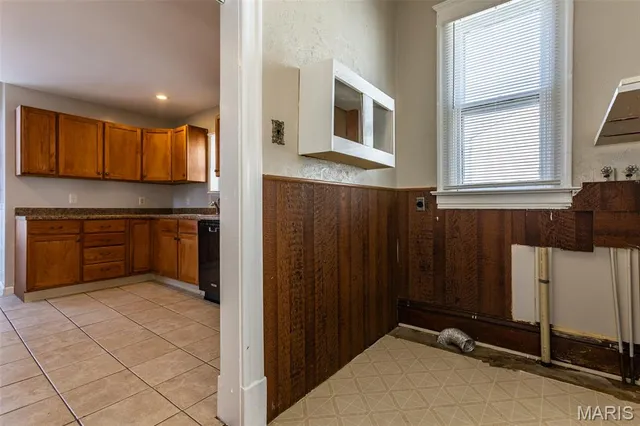 $190,000 | 19 North 40th Street, Belleville, IL 62226