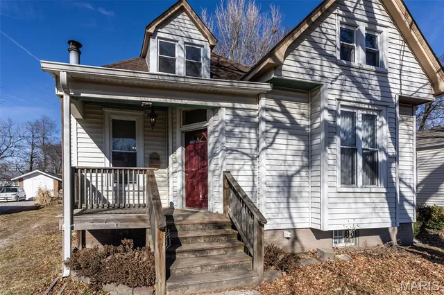 $190,000 | 19 North 40th Street, Belleville, IL 62226