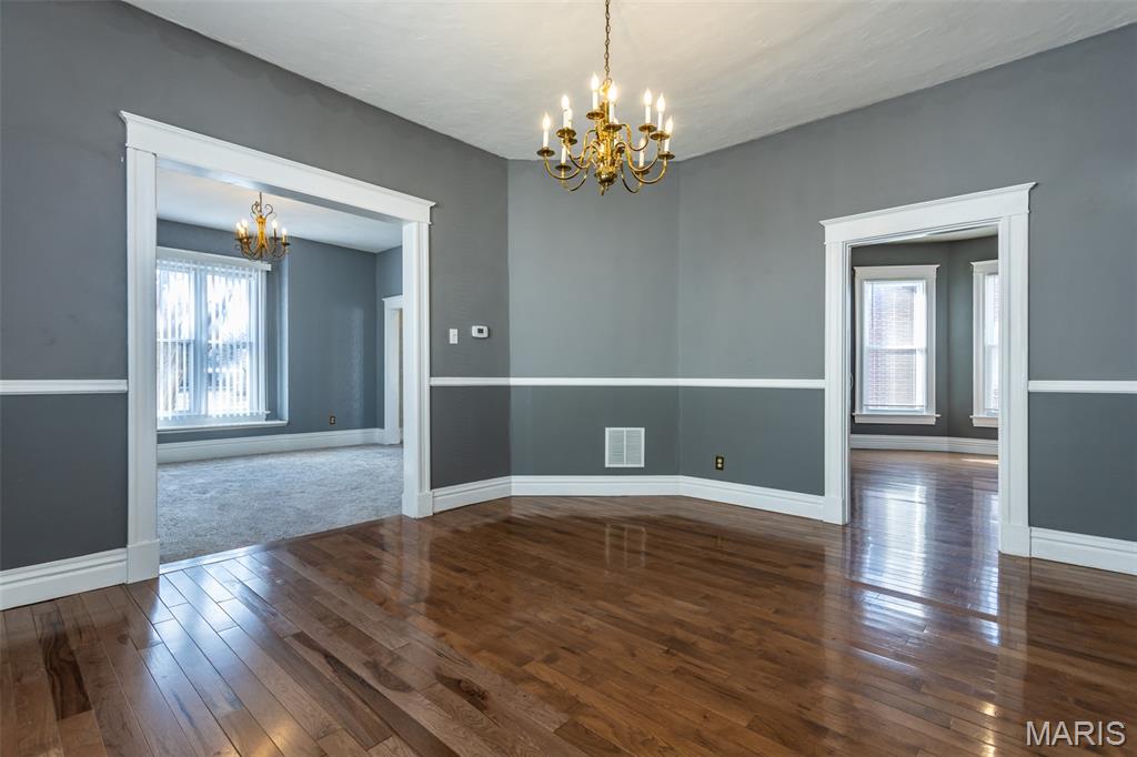 19 North 40th Street Belleville, IL 62226 - Photo 6 of 41