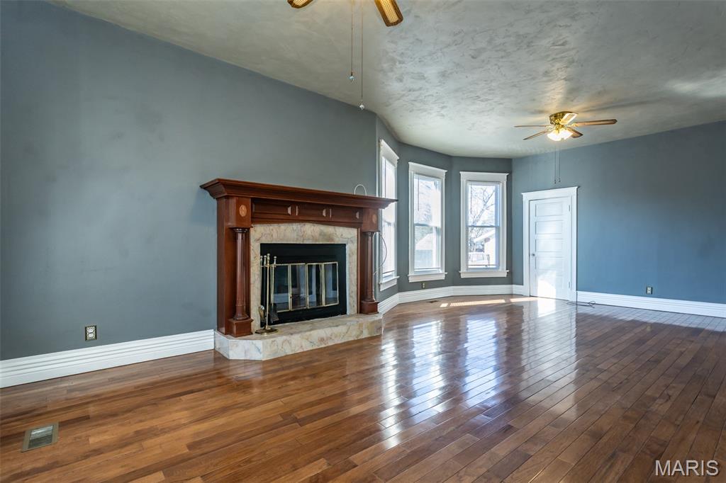 19 North 40th Street Belleville, IL 62226 - Photo 8 of 41