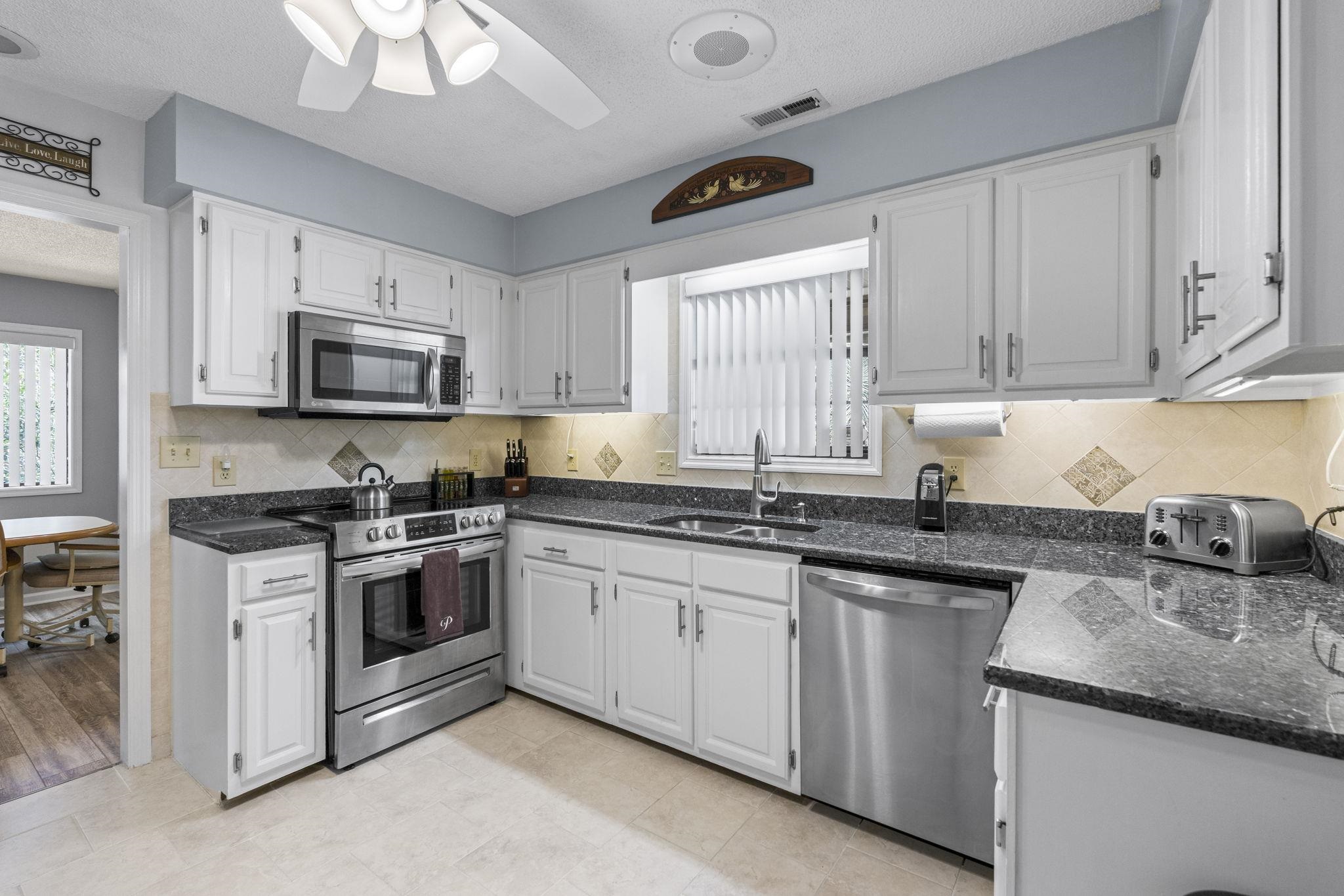 2239 Jackson Circle Little River, SC 29566 - Photo 6 of 49