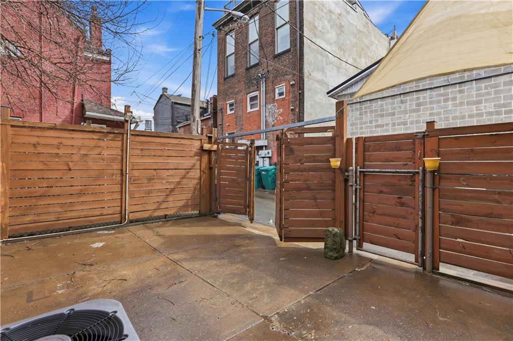 187 42nd Street Pittsburgh, PA 15201 - Photo 23 of 26 a view of a house with an empty space
