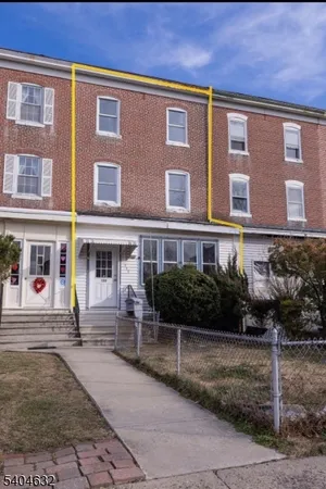 $345,000 | 132 4th Avenue, Roebling, NJ 08554