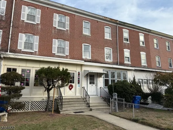 $345,000 | 132 4th Avenue, Roebling, NJ 08554