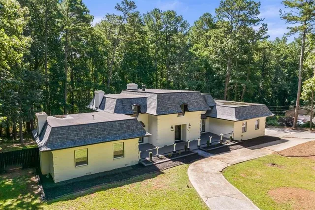 $899,000 | 2023 Stoneleigh Drive, Stone Mountain, GA 30087