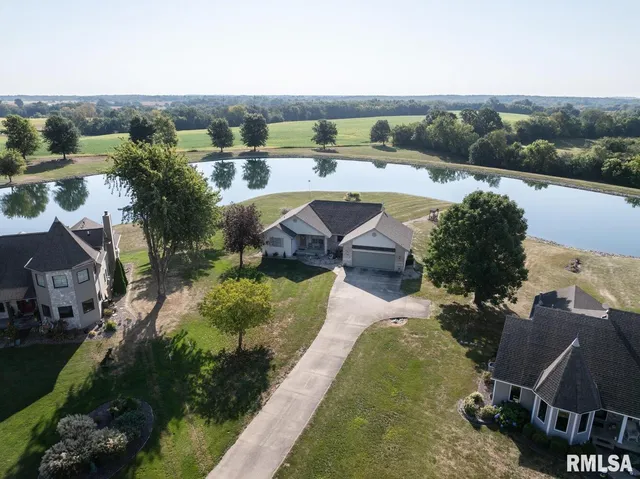 $385,000 | 1436 Hemingway Drive, Quincy, IL 62305