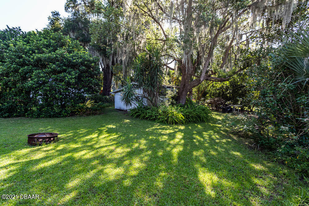 406 Grand Rondo East Crescent City, FL 32112 - Photo 13 of 27 17-17-406-Grand-Rondo-RAW-2675-copy