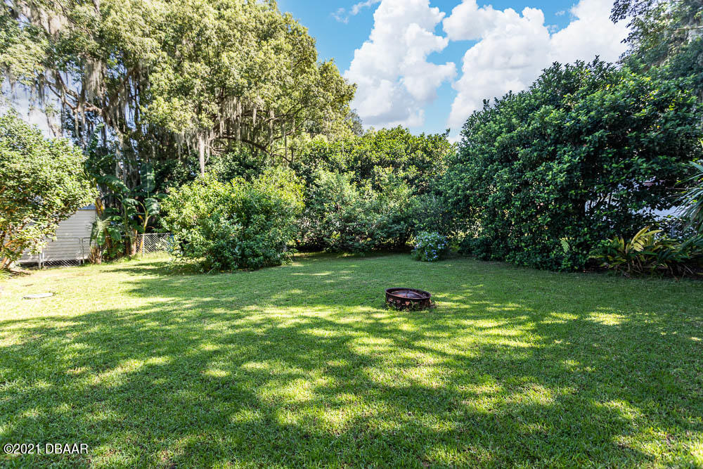 406 Grand Rondo East Crescent City, FL 32112 - Photo 14 of 27 18-18-406-Grand-Rondo-RAW-2677-copy