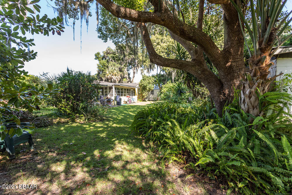 406 Grand Rondo East Crescent City, FL 32112 - Photo 15 of 27 19-19-406-Grand-Rondo-RAW-2679-copy
