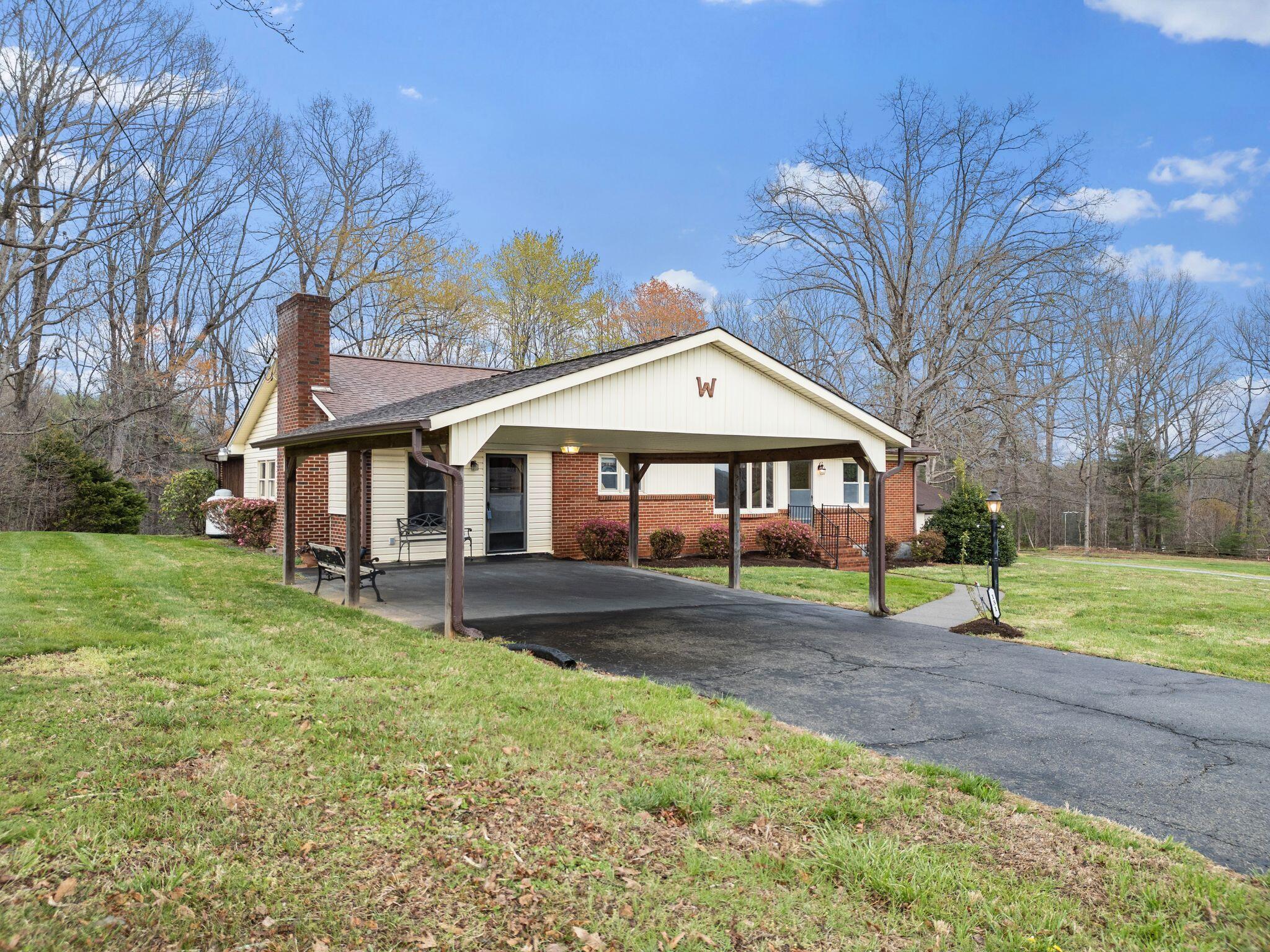 131 Ruritan Road Rocky Mount, VA 24151 - Photo 2 of 43 131 Ruritan Rd.
